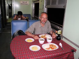 Thai dining car - Thailandsk spisevogn